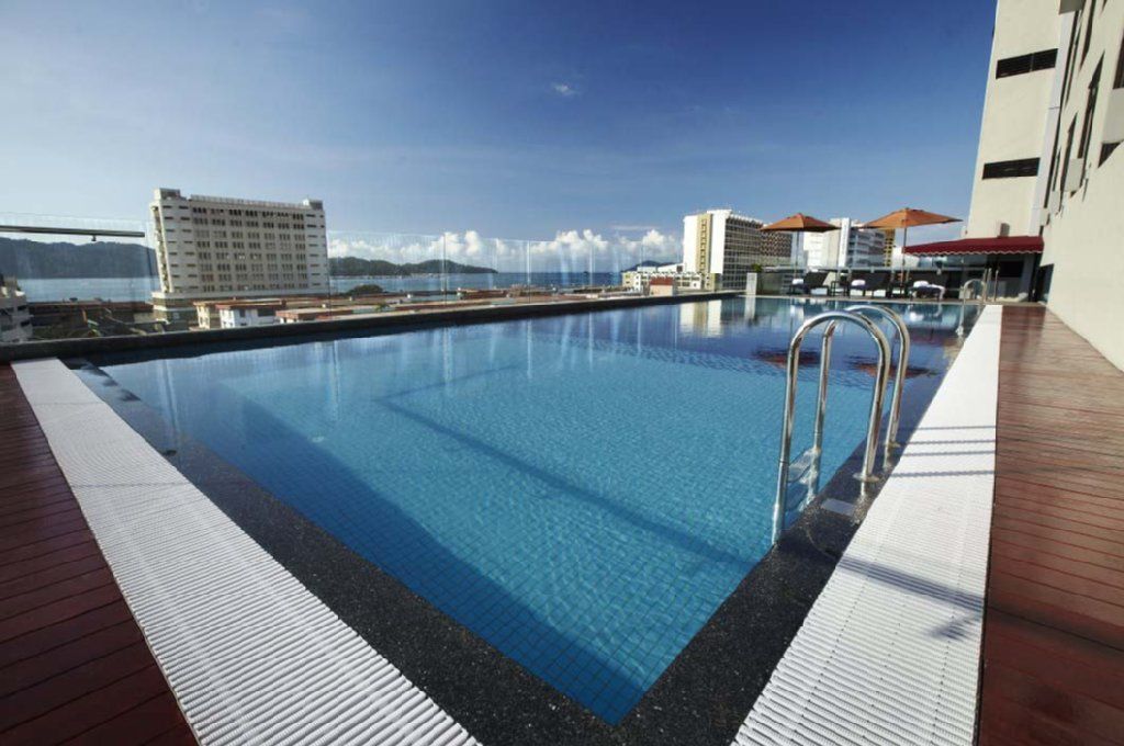 Horizon Hotel Kota Kinabalu Exterior foto